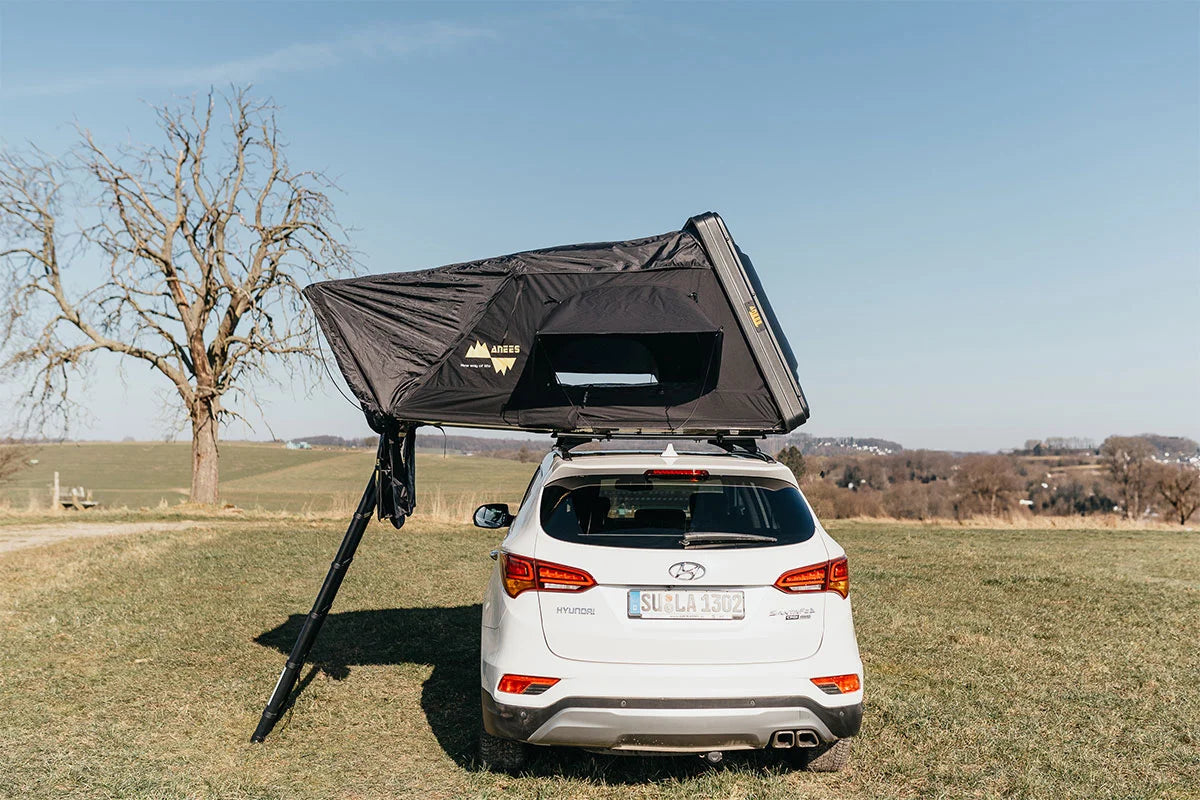 ANEES Family Hybrid Dachzelt seitliche Ansicht – Camping-Dachzelt Hartschale am Auto