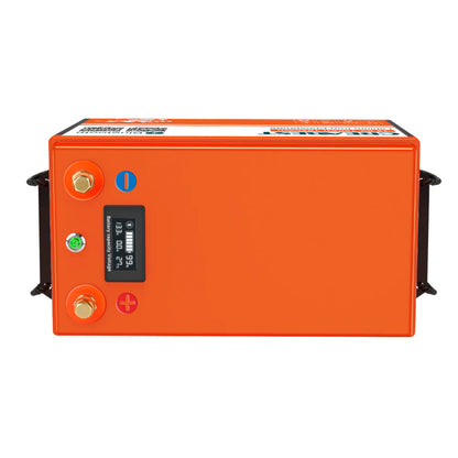 LiFePO4 12V 150Ah Batterie mit Bluetooth – Seitenansicht mit Anschlussanschlüssen und QR-Code