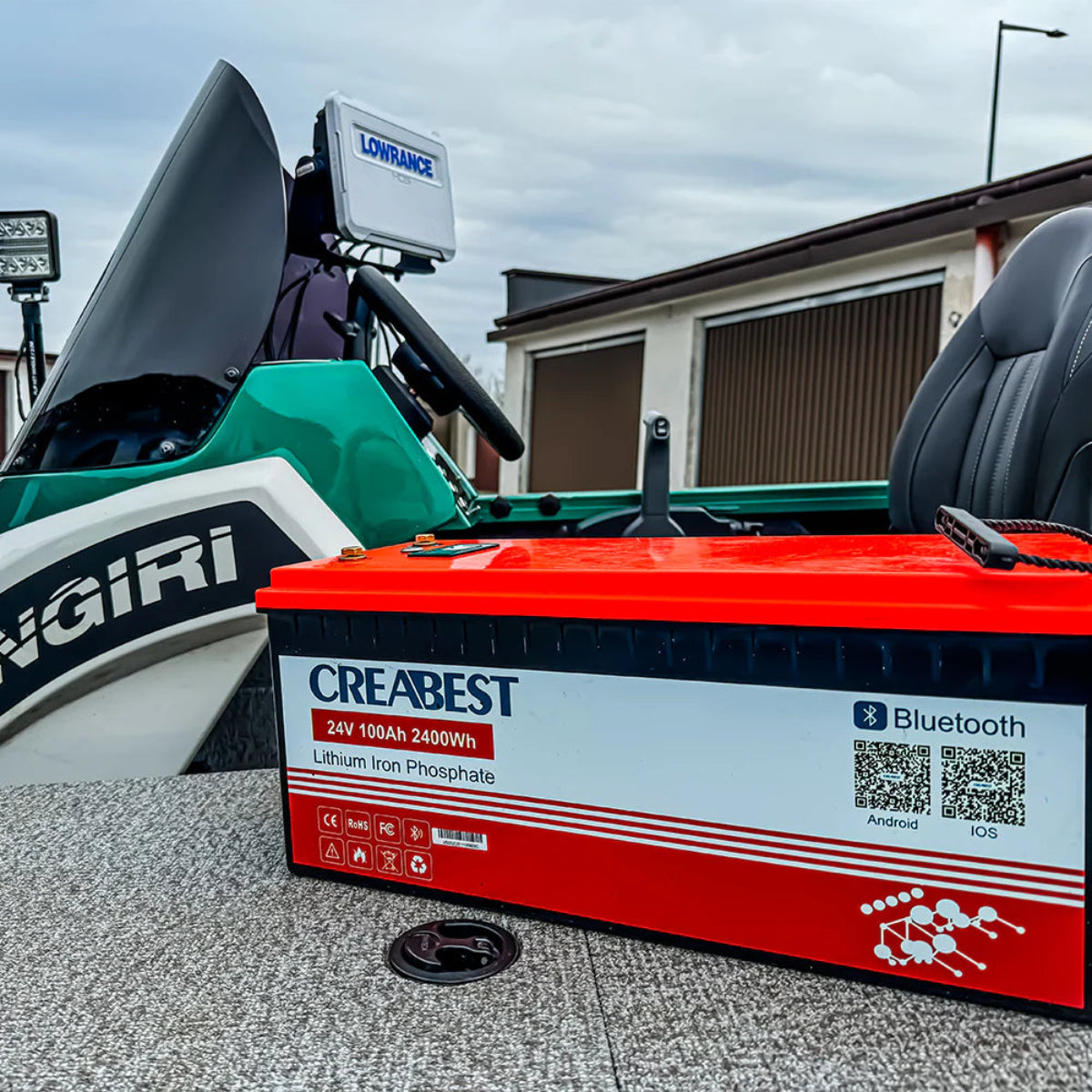 LiFePO4 24V 100Ah Einbau im Boot Österreich Marine Batterie Anwendung